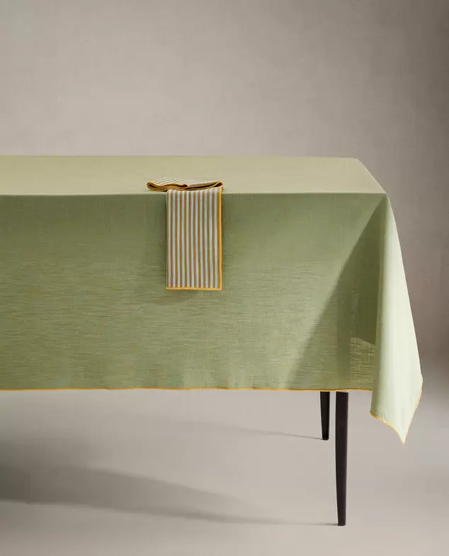 NAPPE COTON BRODERIE CONTRASTANTE