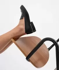 Mocassins unis à détail doré femme