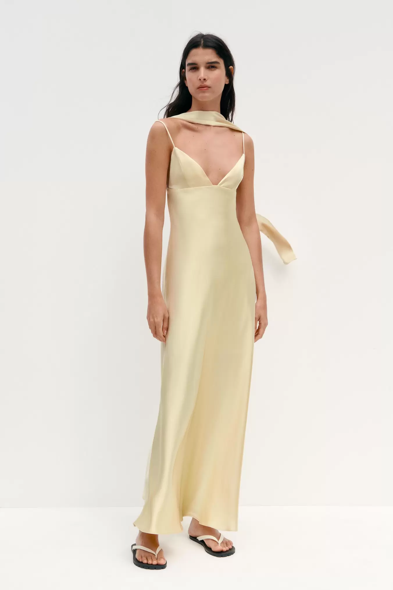 ROBE LONGUE SATINÉE FOULARD