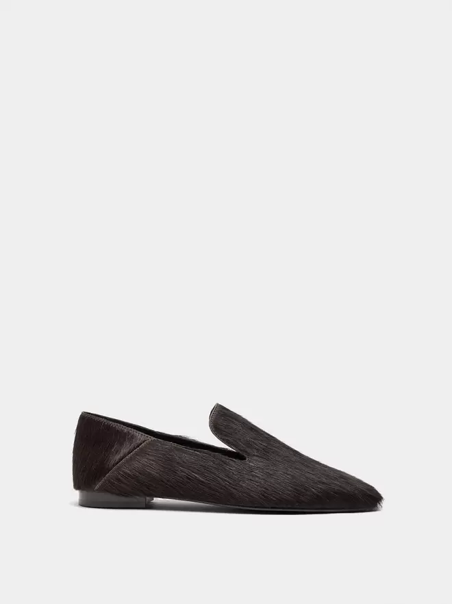 Leather flat shoes