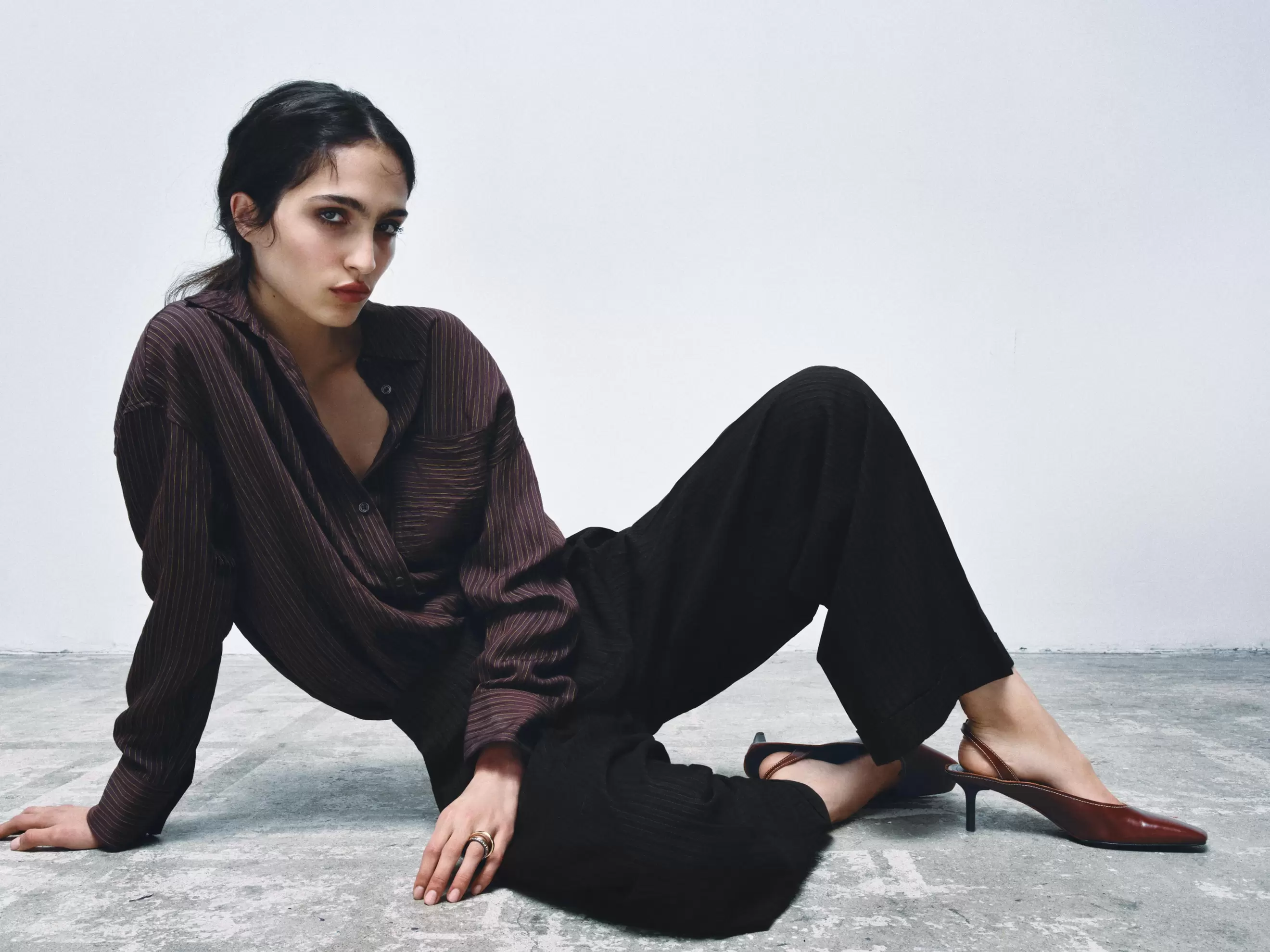 CHAUSSURES EN CUIR OUVERTES À L'ARRIÈRE ÉDITION LIMITÉE
