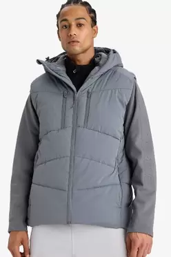 Veste imperméable à capuche zippée Coupe régulière DeFactoFit