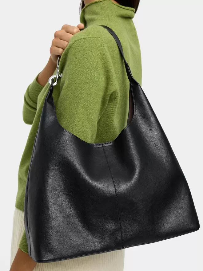 Shoulder bag with carabiner