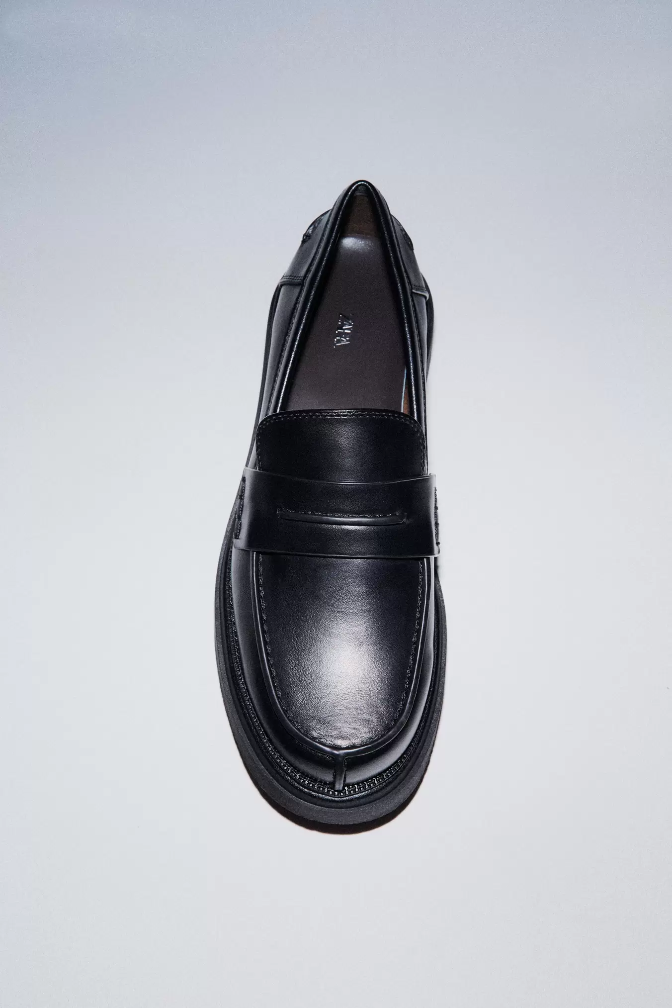 MOCASSINS À MASQUE