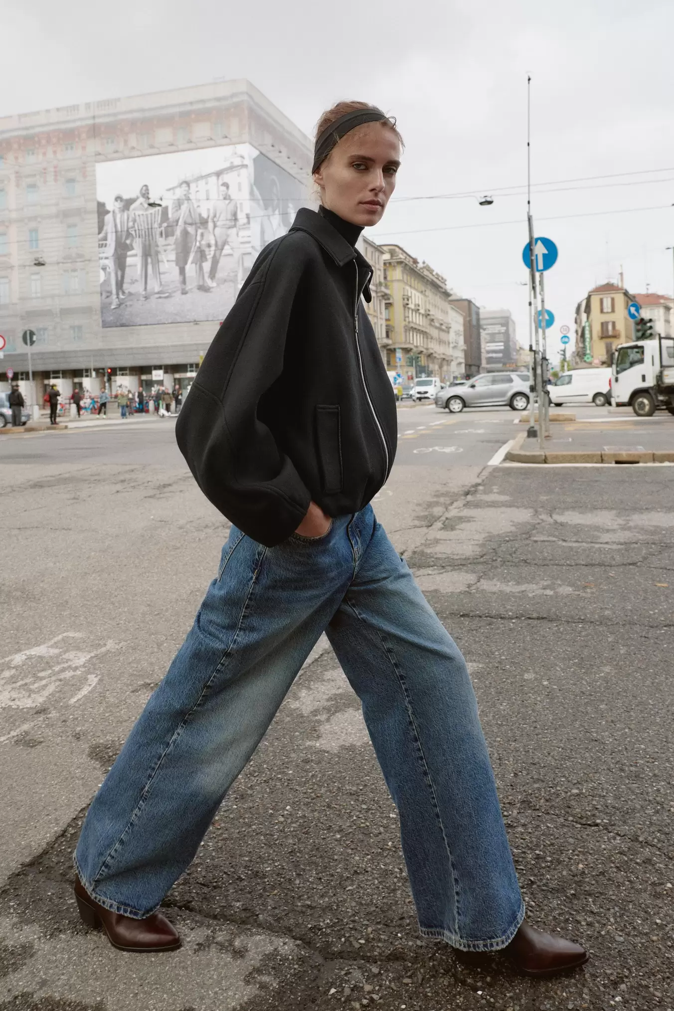 BLOUSON BOMBER BOULE AVEC LAINE ET COL CONTRASTANT
