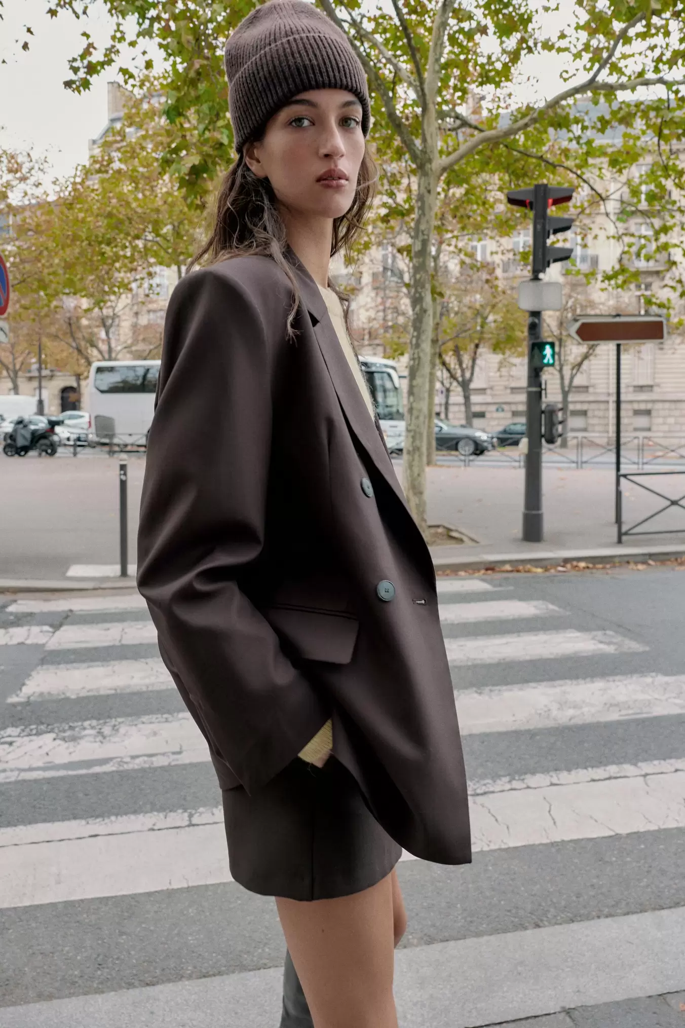 VESTE À BOUTONNAGE CROISÉ AVEC ÉPAULETTES