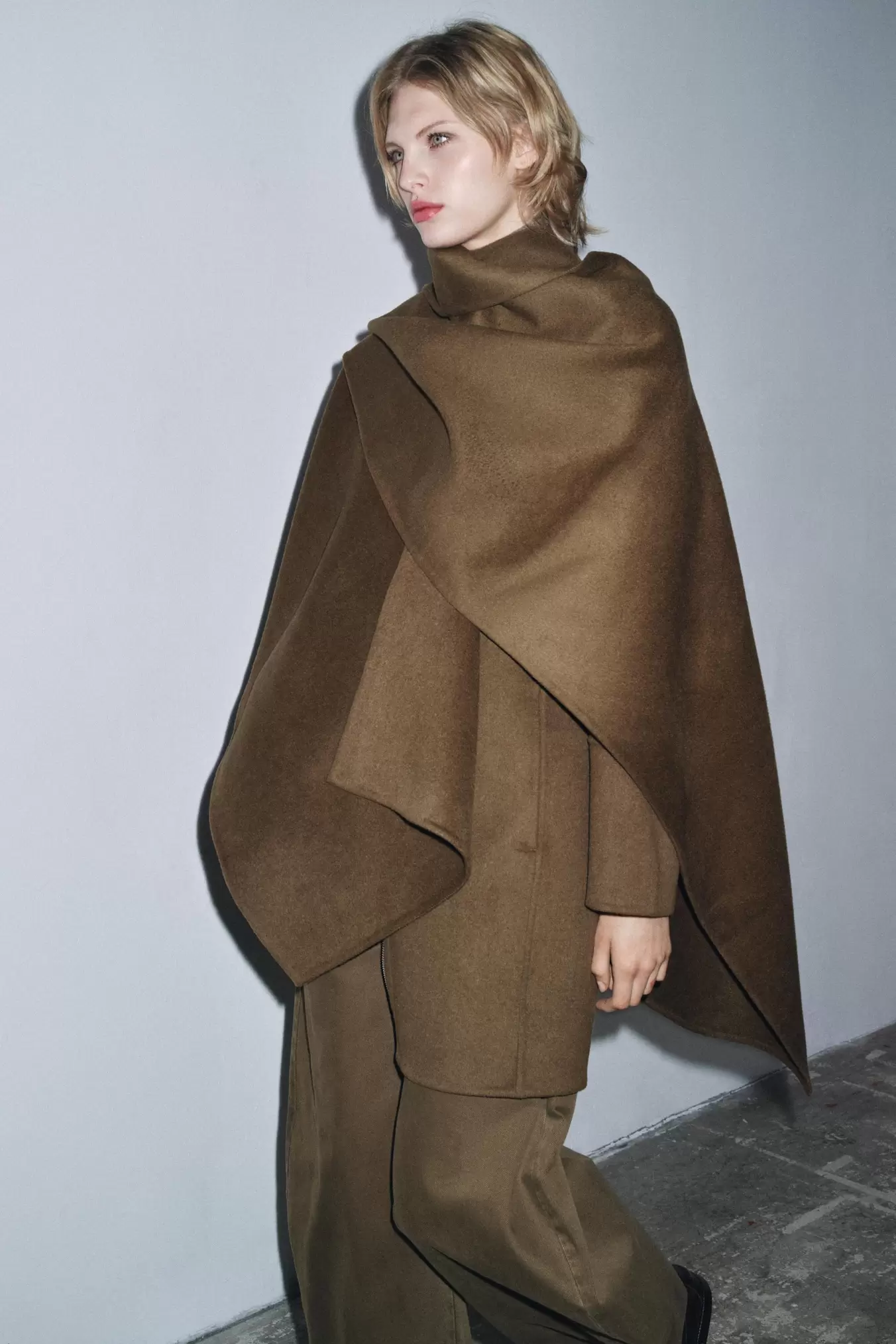 MANTEAU CAPE AVEC LAINE ZW COLLECTION