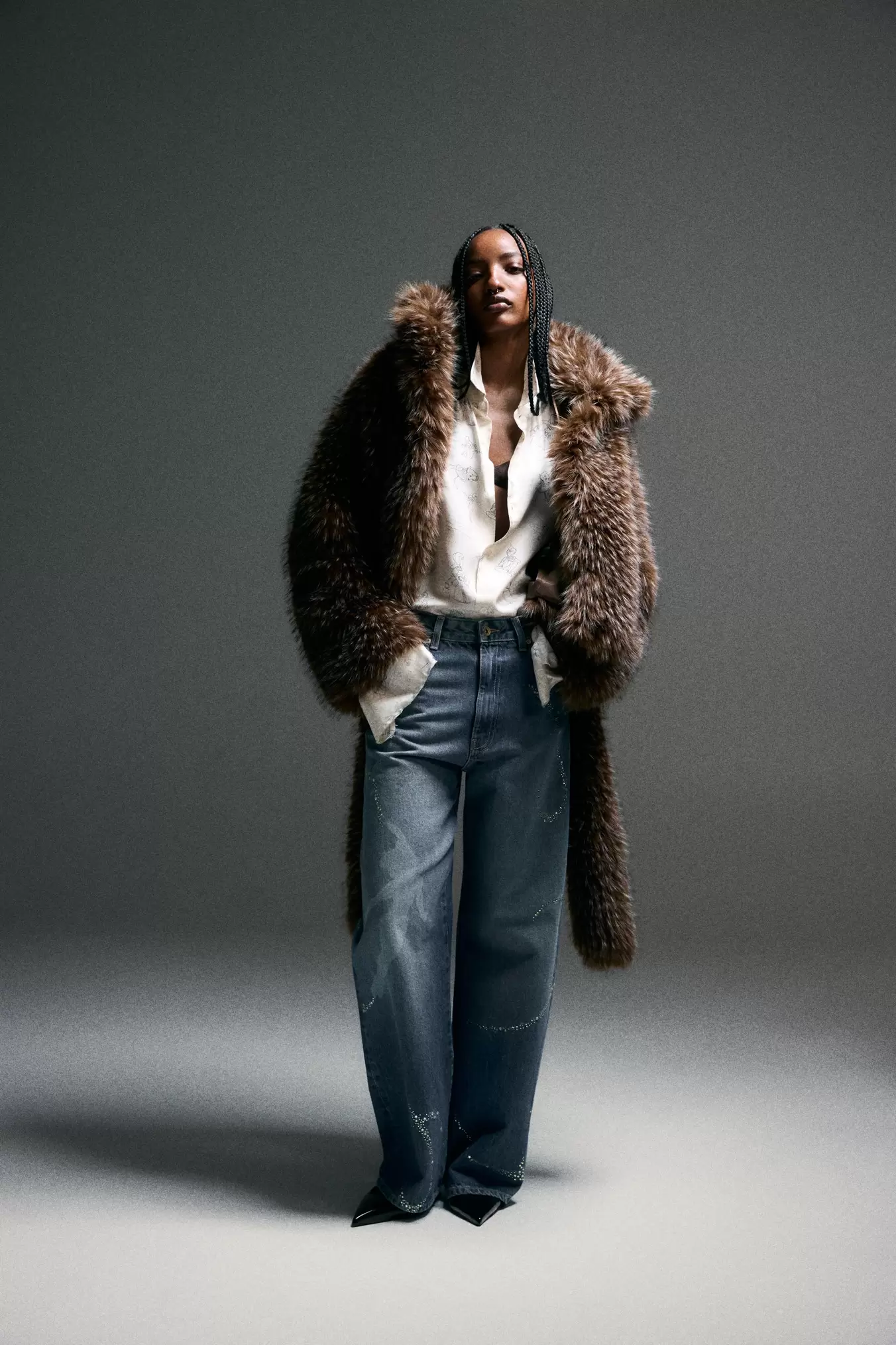 JEAN TRF BAGGY FIT STRASS PETER PAN HARRY LAMBERT FOR ZARA X DISNEY