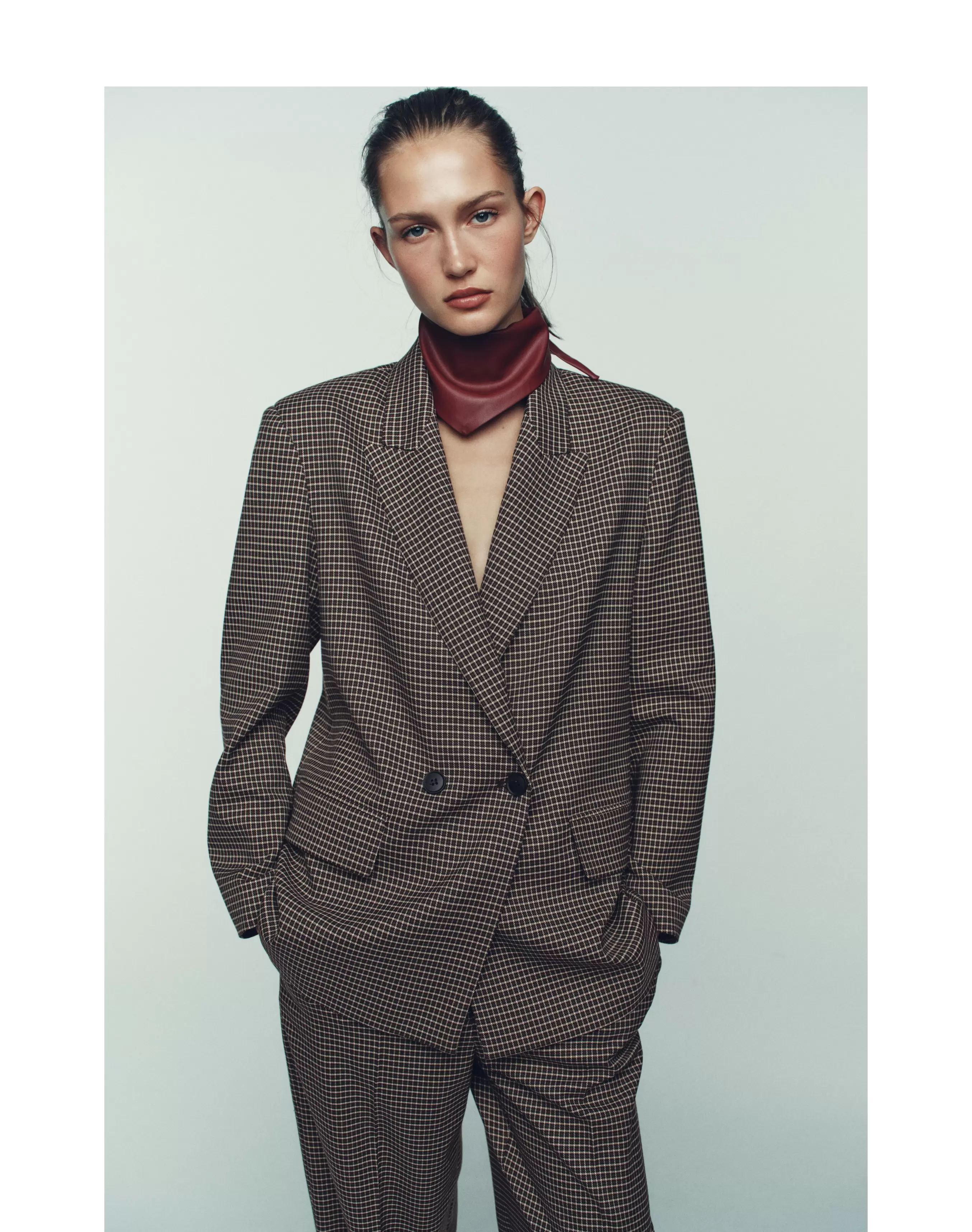 VESTE OVERSIZE À BOUTONNAGE CROISÉ ET CARREAUX