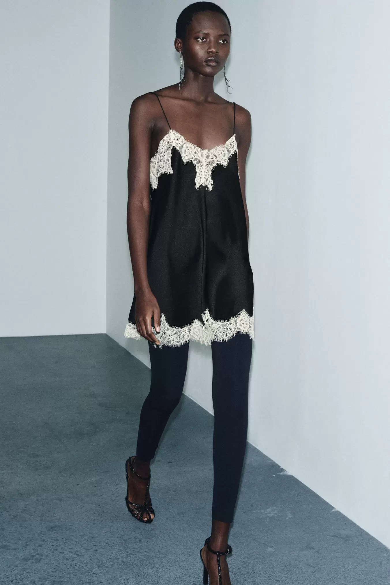 TOP SATINÉ DENTELLE CONTRASTE ZW COLLECTION