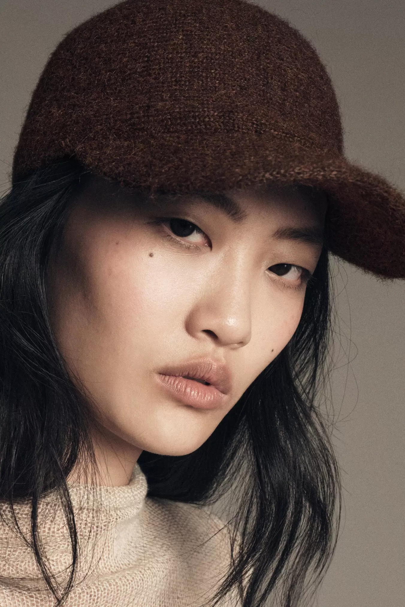 CASQUETTE EN MAILLE À NŒUD