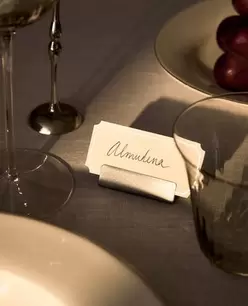 LOT DE MARQUE-PLACES ET CARTES EN MÉTAL