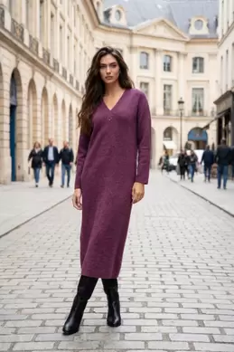 ROBE PULL EN MAILLE À COL V