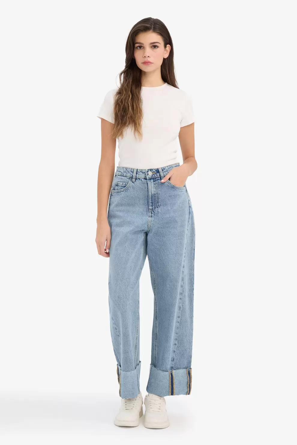 Jean taille haute à ourlet retroussé Coupe décontractée