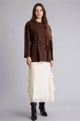 Jupe midi en dentelle coupe A