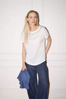 T-shirt manches courtes col bateau avec strass