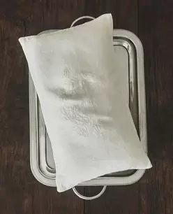 COUSSIN LIN BORD FESTONNÉ