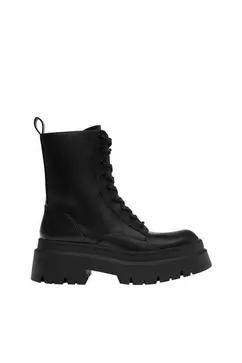 Bottines à lacets volume