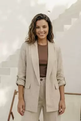 BLAZER STRUCTURÉ À MANCHES RETROUSSÉES