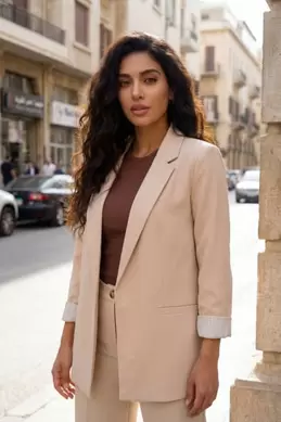 VESTE À MANCHES RETROUSSÉES AVEC RAYURES