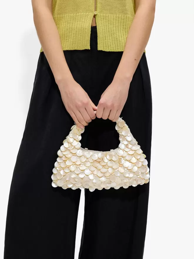 Sac de soirée avec des coquillages