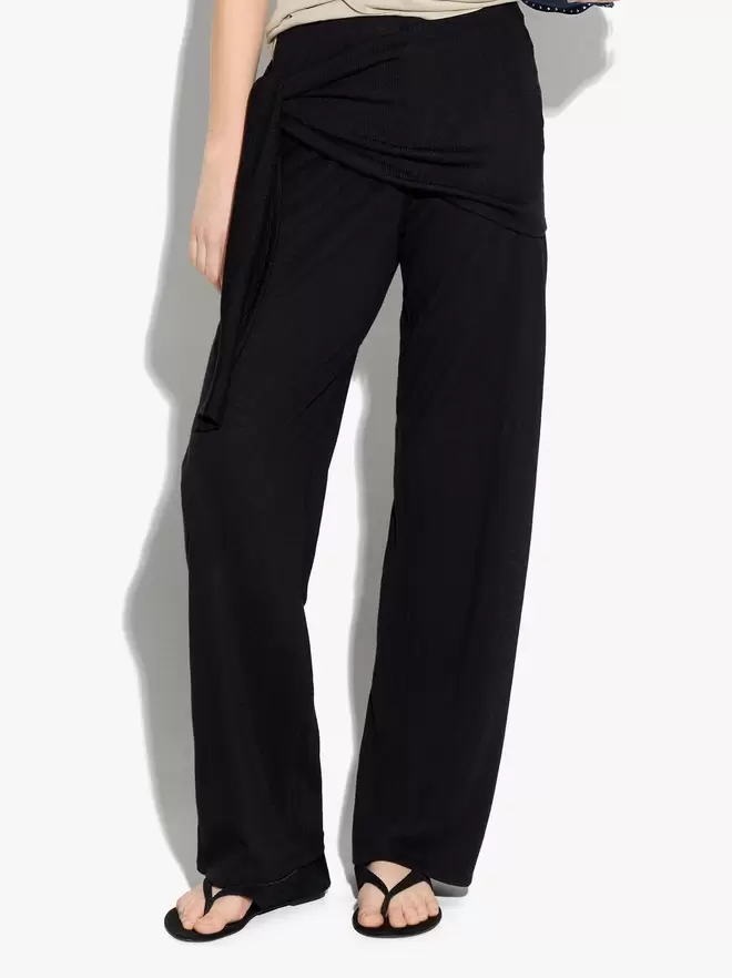 Pantalon avec drapé et nœud