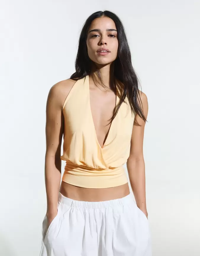 Top croisé froncé à ceinture