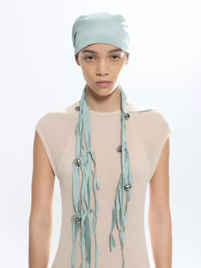 Foulard multifonctionnel avec grelots