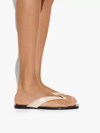 Sandales plates en cuir