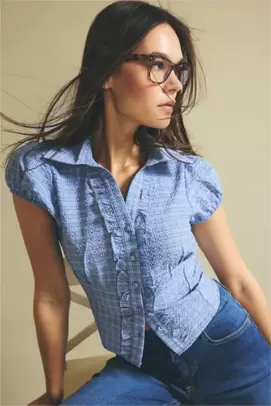 Chemise bleue à carreaux et manches courtes Coupe ajustée