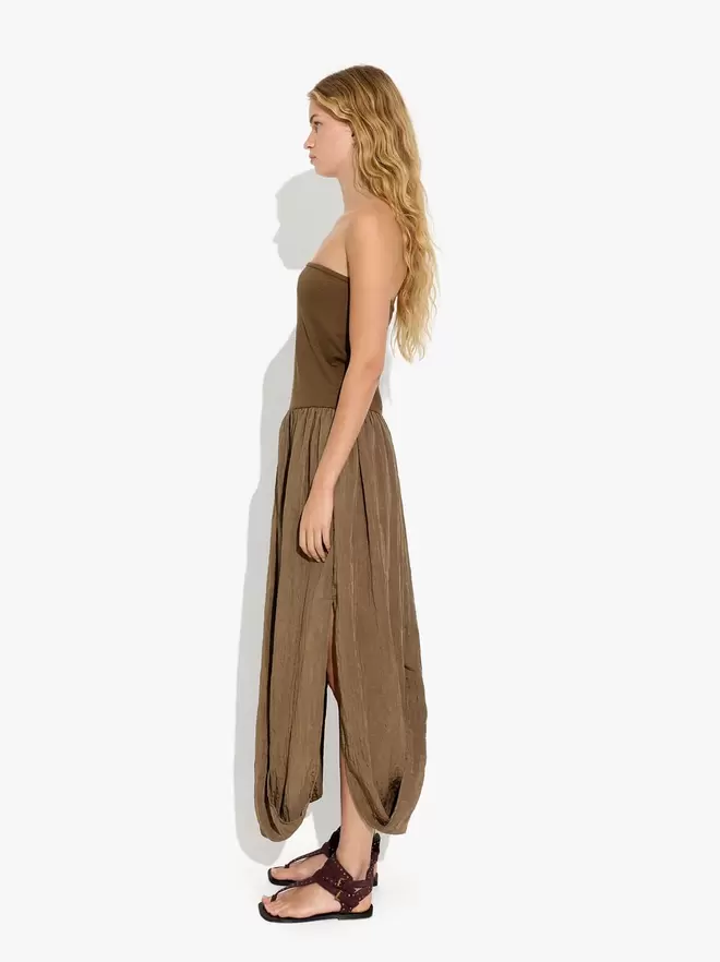 Robe longue bustier à jupe ballon