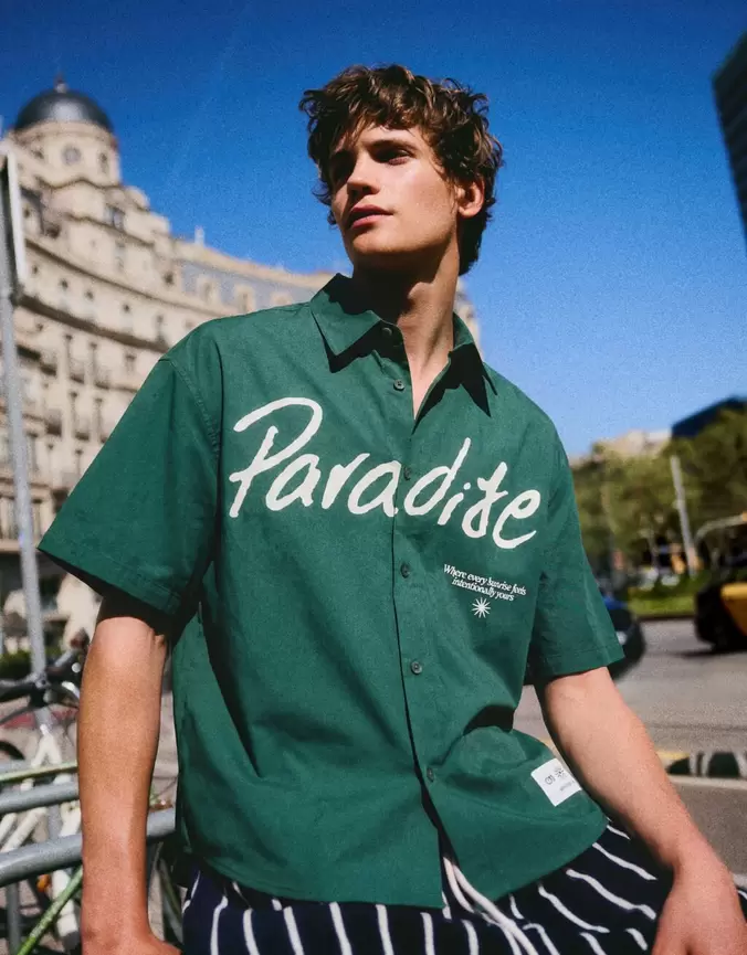 Chemise oversize imprimée à manches courtes