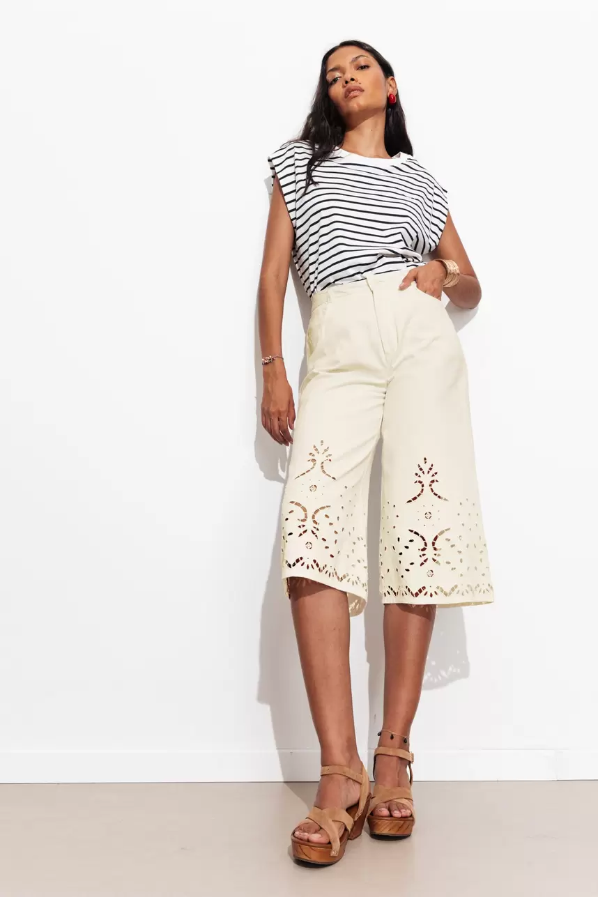 Pantalon en broderie anglaise