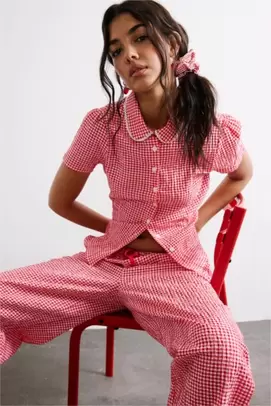 Chemise à manches courtes rouge en tissu gaufré à carreaux Coupe ajustée