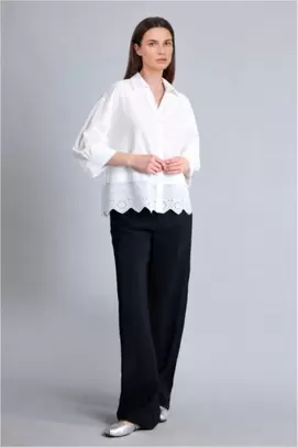 Chemise blanche gaufrée à manches longues Coupe décontractée