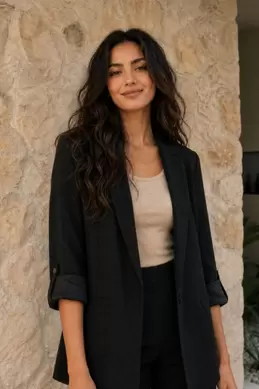 VESTE À MANCHES RETROUSSÉES