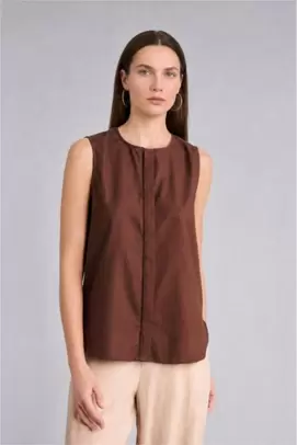 Blouse 100% coton à col rond sans manches marron en coton flammé Coupe régulière