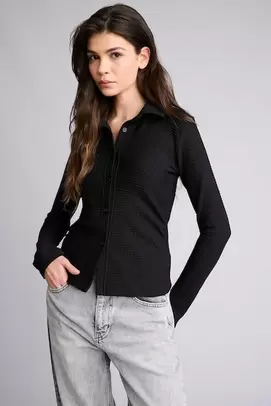 Chemise ajustée à manches longues effet froissé