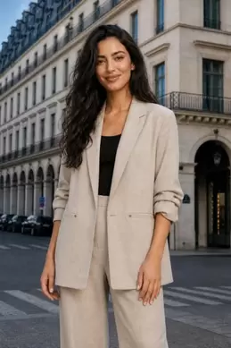 VESTE À MANCHES RETROUSSÉES