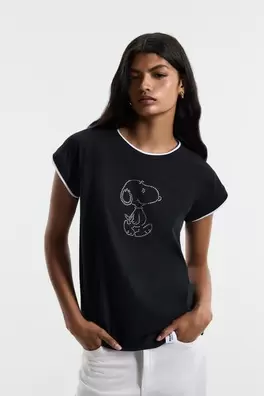 Snoopy Peanuts™ raglan sleeve T-shirt