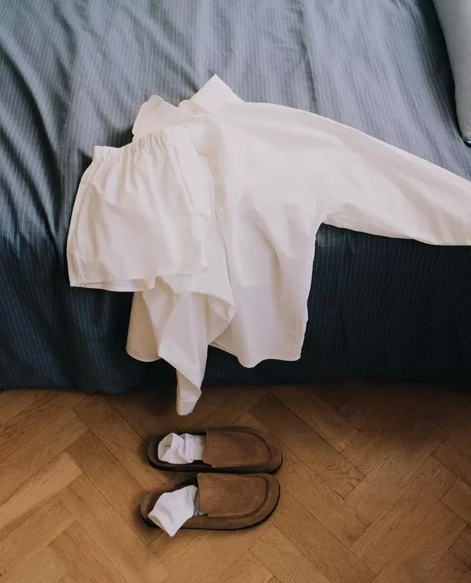 CHEMISE, PANTALON COTON ET LINGE DE LIT RÉVERSIBLE