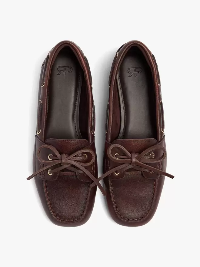 Mocassins en cuir style nautique
