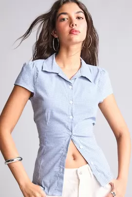 Chemise bleue ajustée manches courtes en coton à carreaux