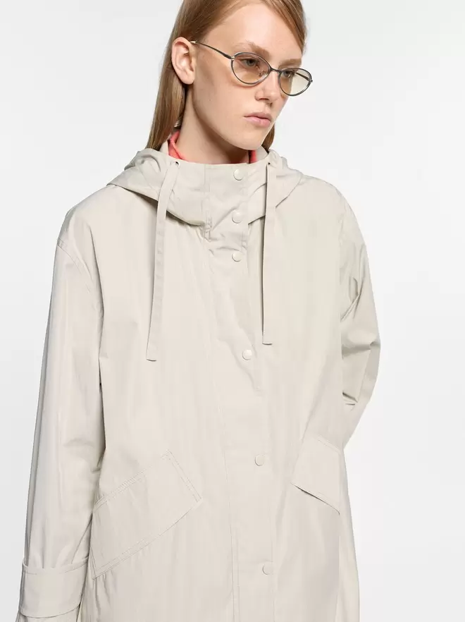 Manteau lisse avec capuche