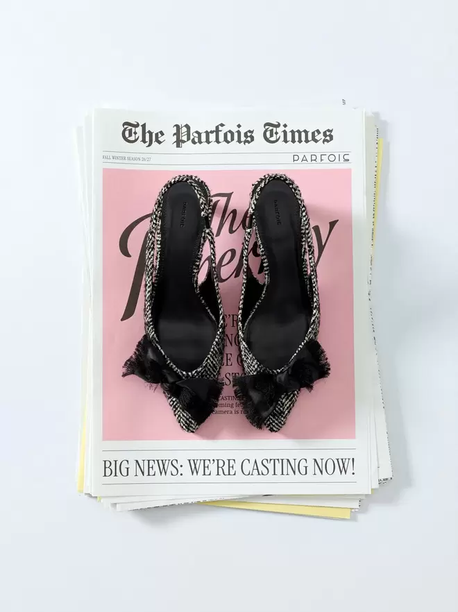 Chaussures à talon à motif à chevrons et nœud