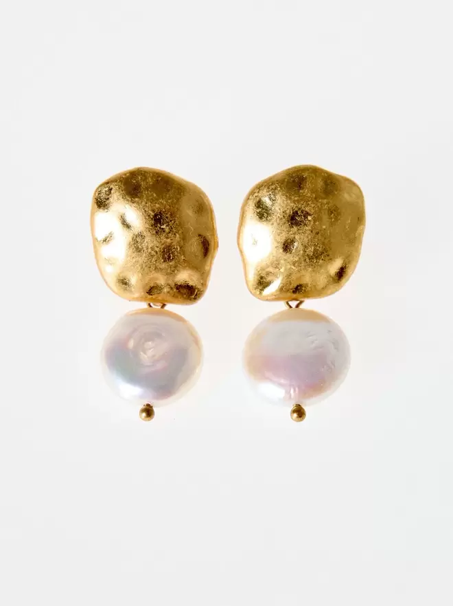Boucles d'oreilles courtes en perle d'eau douce