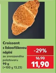 Croissant s lískoříškovou náplní