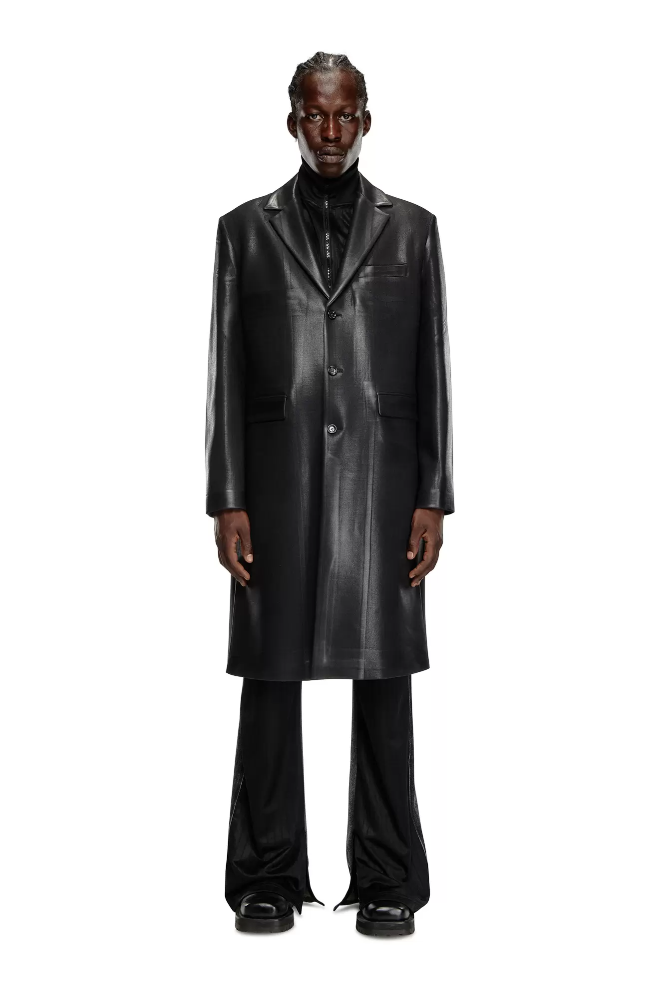 Coat in pinstriped cool wool