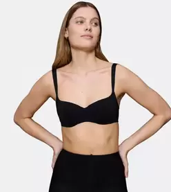 BODY MAKE-UP ILLUSION