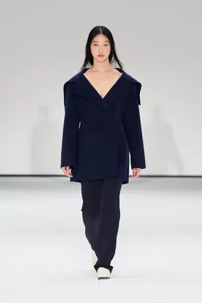 AW25 Runway